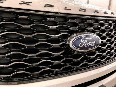 Certified 2022 Ford Explorer ST w/ Equipment Group 401A image 30