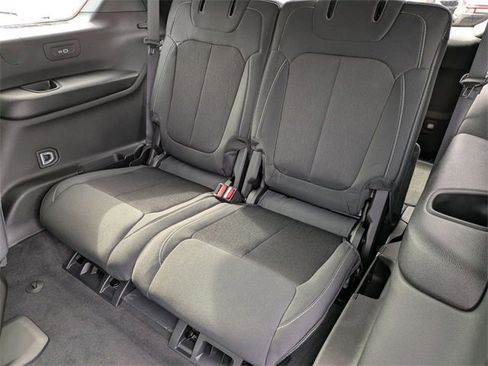 New 2025 Jeep Grand Cherokee L Laredo w/ Luxury Tech Group I image 26