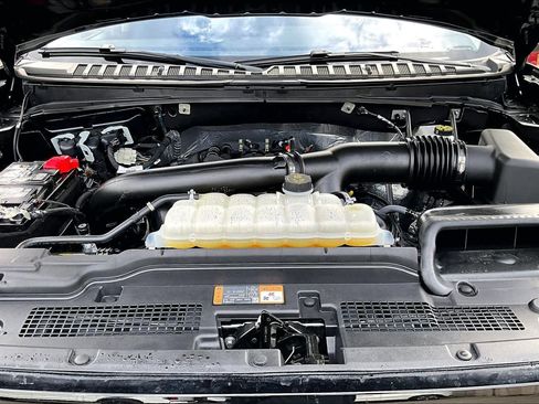 Used 2025 Ford Expedition Active image 36