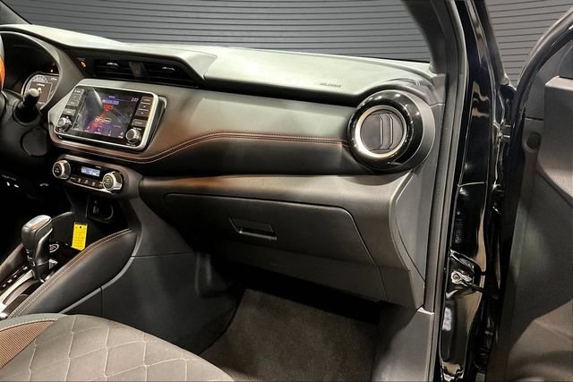 Used 2019 Nissan Kicks SR w/ Exterior Package FWD image 24