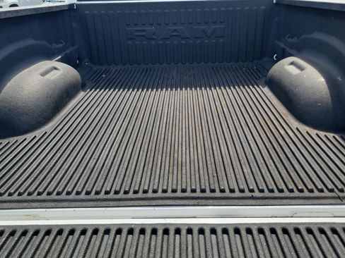 Used 2023 RAM 1500 Big Horn AWD/4WD image 30