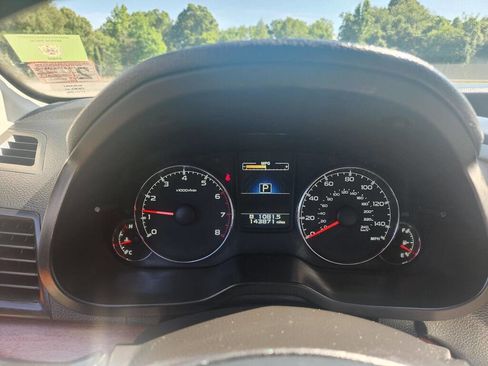 Used 2013 Subaru Outback 2.5i Limited AWD/4WD image 15