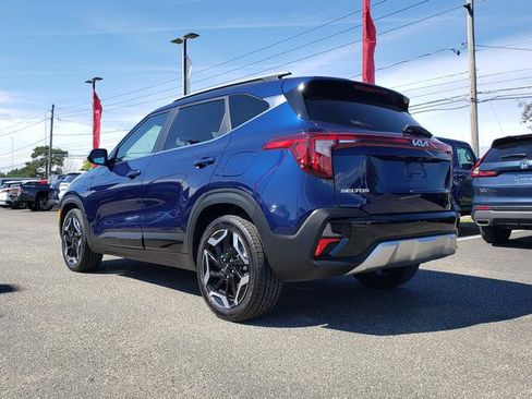 Certified 2024 Kia Seltos SX w/ SX Sunroof Package AWD/4WD image 6