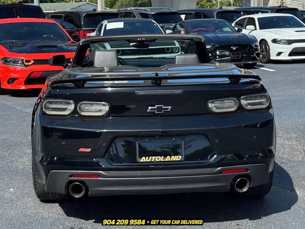 Used 2019 Chevrolet Camaro SS RWD image 6