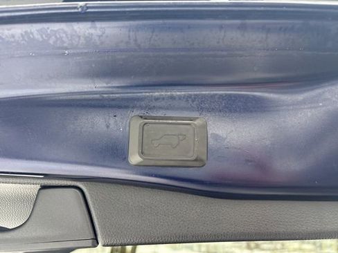 Used 2019 Toyota RAV4 Limited w/ Limited Grade Weather Package image 12