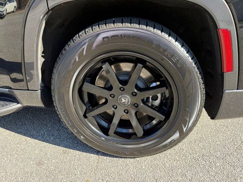 Used 2022 Jeep Wagoneer Series III image 25