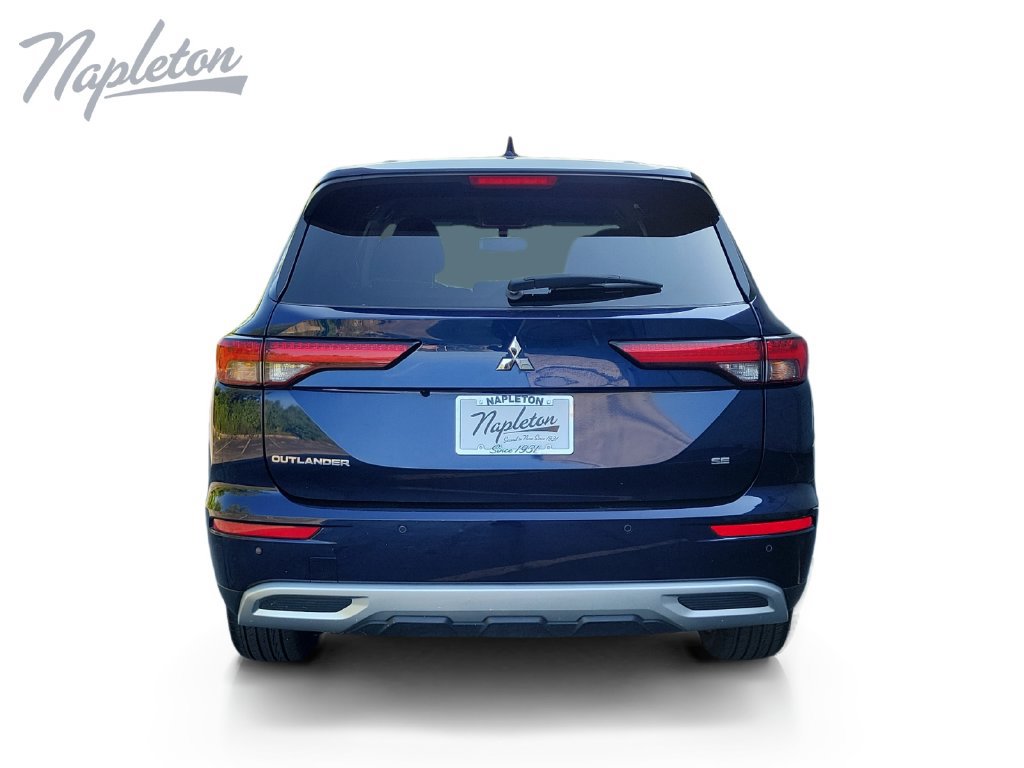 Used 2024 Mitsubishi Outlander SE FWD image 4