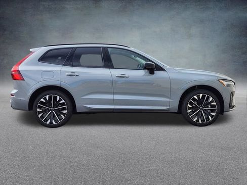 New 2026 Volvo XC60 B5 Ultra w/ Climate Package image 8
