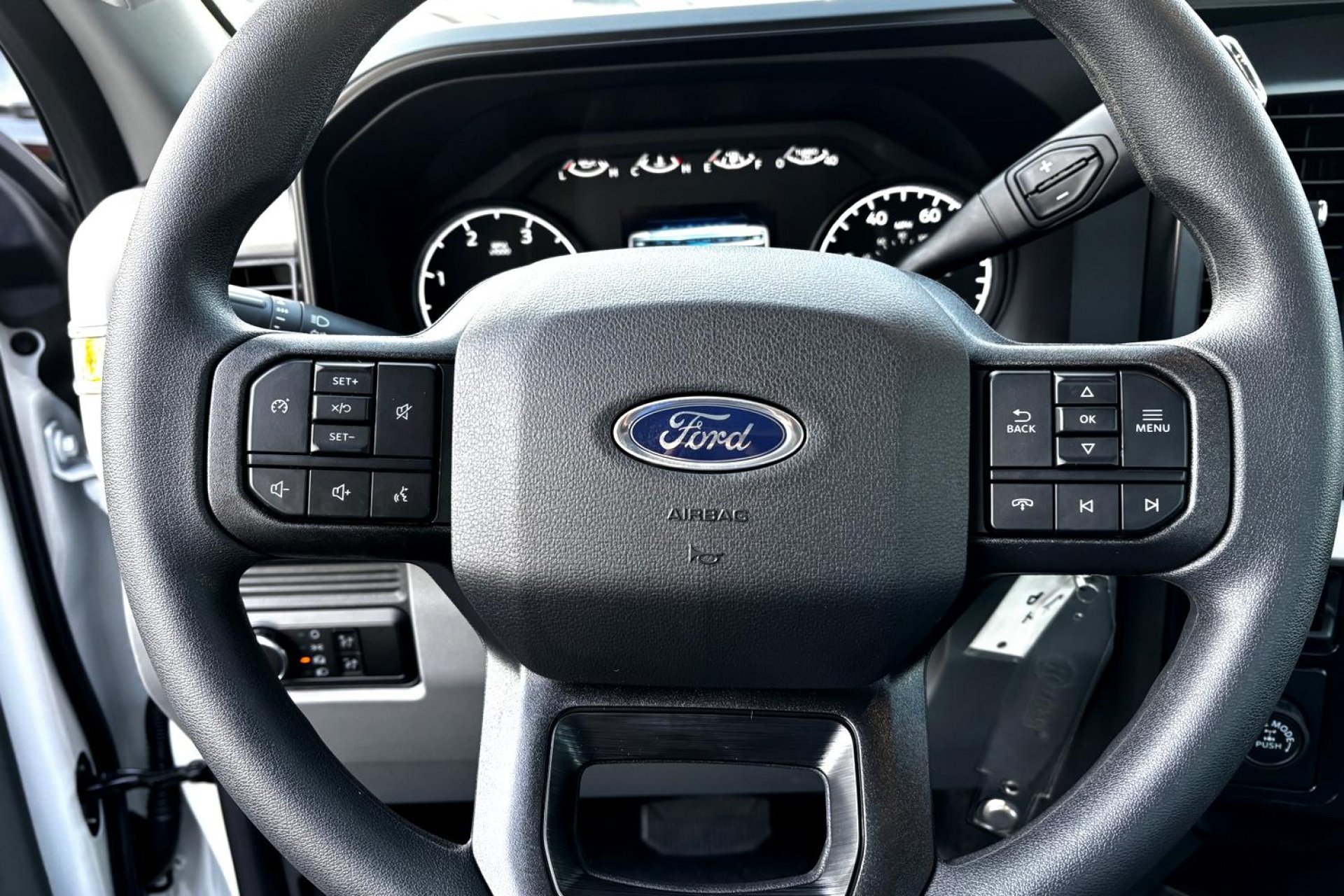 New 2025 Ford F250 XL w/ XL Driver Assist Package RWD image 15