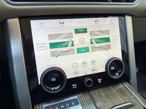 Used 2018 Land Rover Range Rover HSE image 23