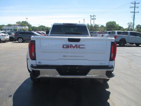 Used 2022 GMC Sierra 3500 SLT w/ SLT Convenience Package AWD/4WD image 6