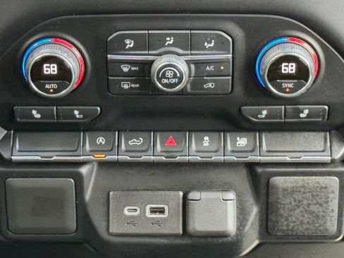 Used 2021 Chevrolet Silverado 1500 LT AWD/4WD image 20