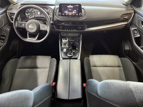 Used 2024 Nissan Rogue SV AWD/4WD image 13