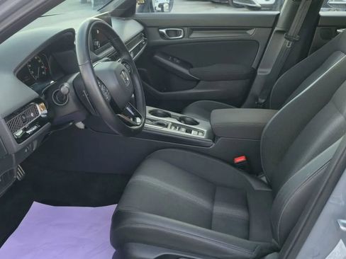 Used 2025 Honda Civic Sport image 8