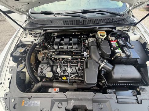 Used 2014 Ford Taurus SEL AWD/4WD image 29