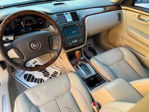 Used 2009 Cadillac DTS image 14