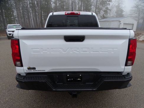 Used 2024 Chevrolet Colorado W/T w/ WT Convenience Package II AWD/4WD image 7