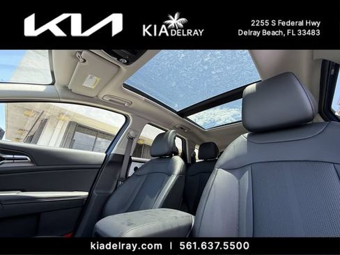 New 2026 Kia Sportage EX w/ EX Panorama Roof Package FWD image 19