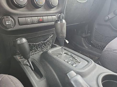 Used 2015 Jeep Wrangler Sport AWD/4WD image 20