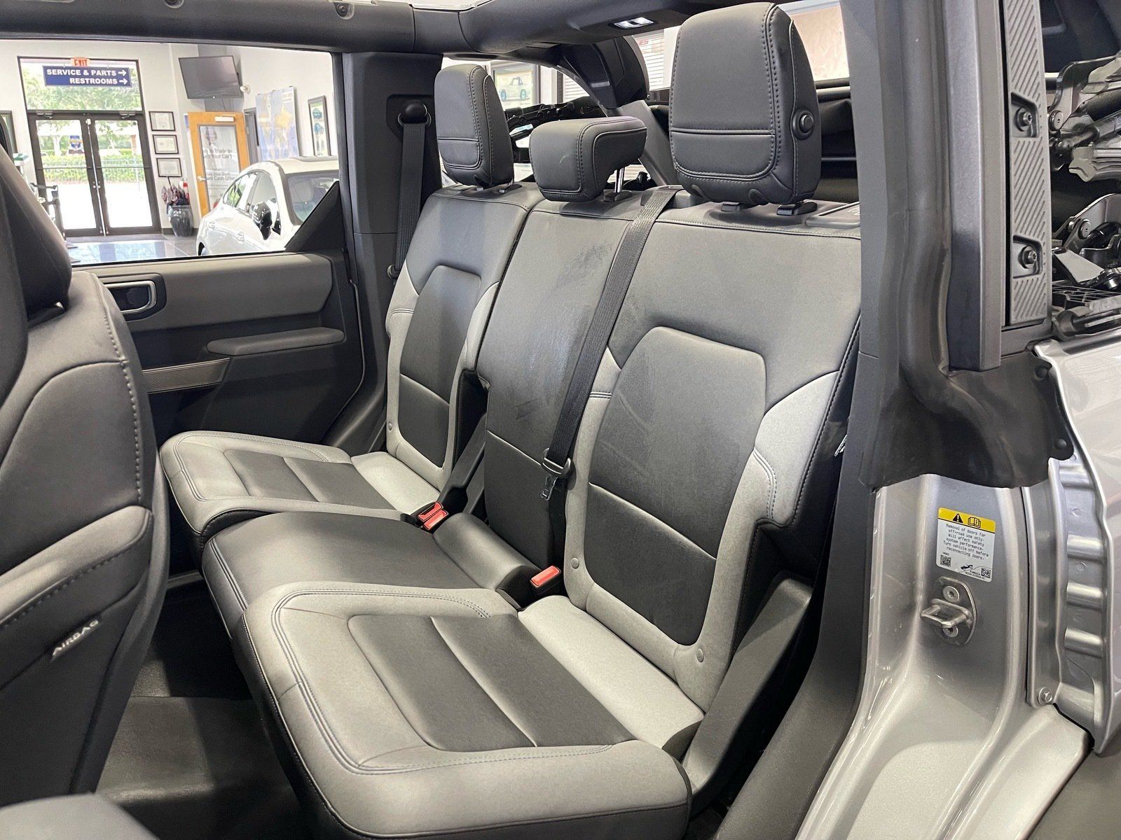 Used 2023 Ford Bronco Black Diamond AWD/4WD image 32