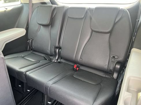 Used 2024 Kia Carnival SX Prestige FWD image 45
