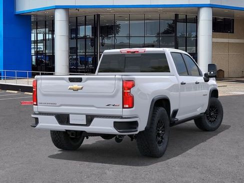New 2026 Chevrolet Silverado 2500 ZR2 AWD/4WD image 4