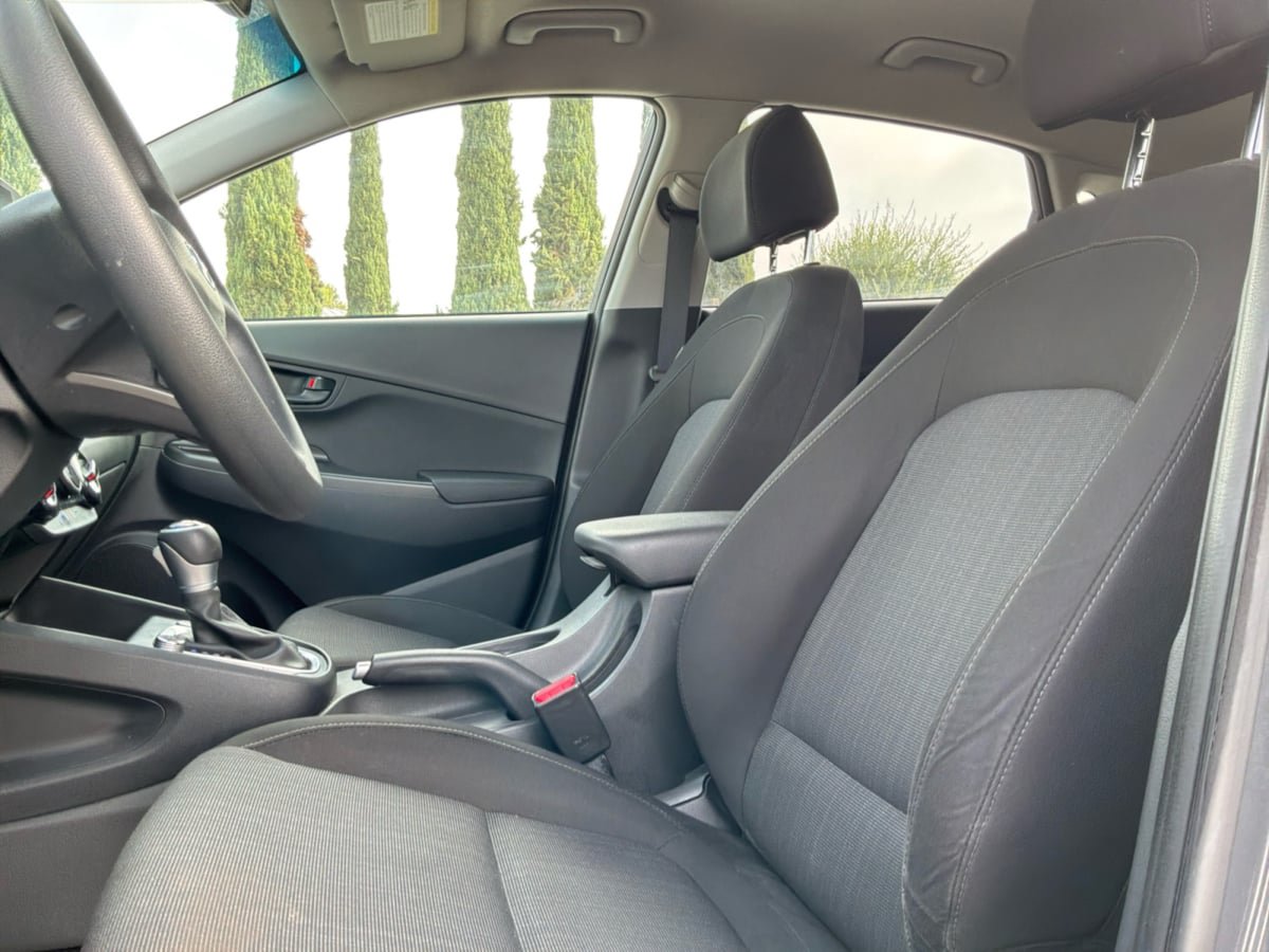 Used 2023 Hyundai Kona SEL w/ Cargo Package FWD image 18