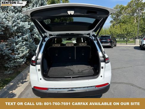 Used 2024 Jeep Grand Cherokee Limited image 30