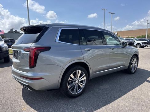 Used 2024 Cadillac XT6 Premium Luxury FWD image 5