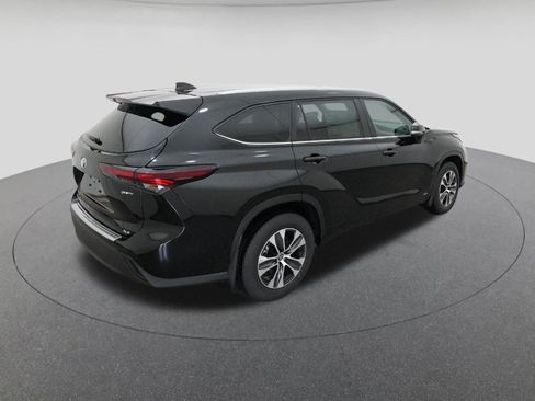 New 2026 Toyota Highlander XLE AWD/4WD image 9