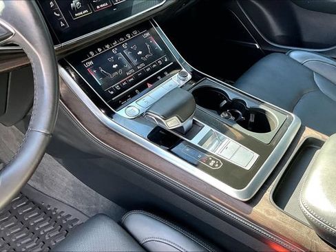 Used 2019 Audi Q8 Prestige AWD/4WD image 18