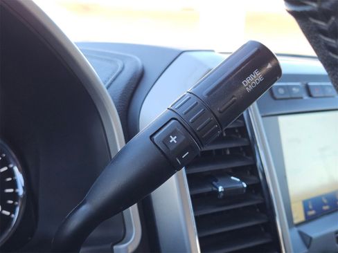 Certified 2020 Ford F250 Lariat w/ Lariat Ultimate Package image 17