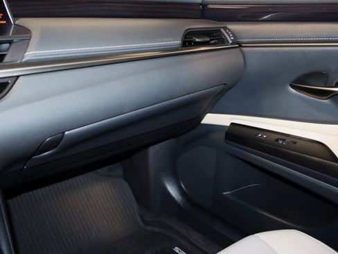 Used 2021 Lexus ES 250 w/ Premium Package image 47