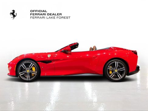 Certified 2019 Ferrari Portofino image 3