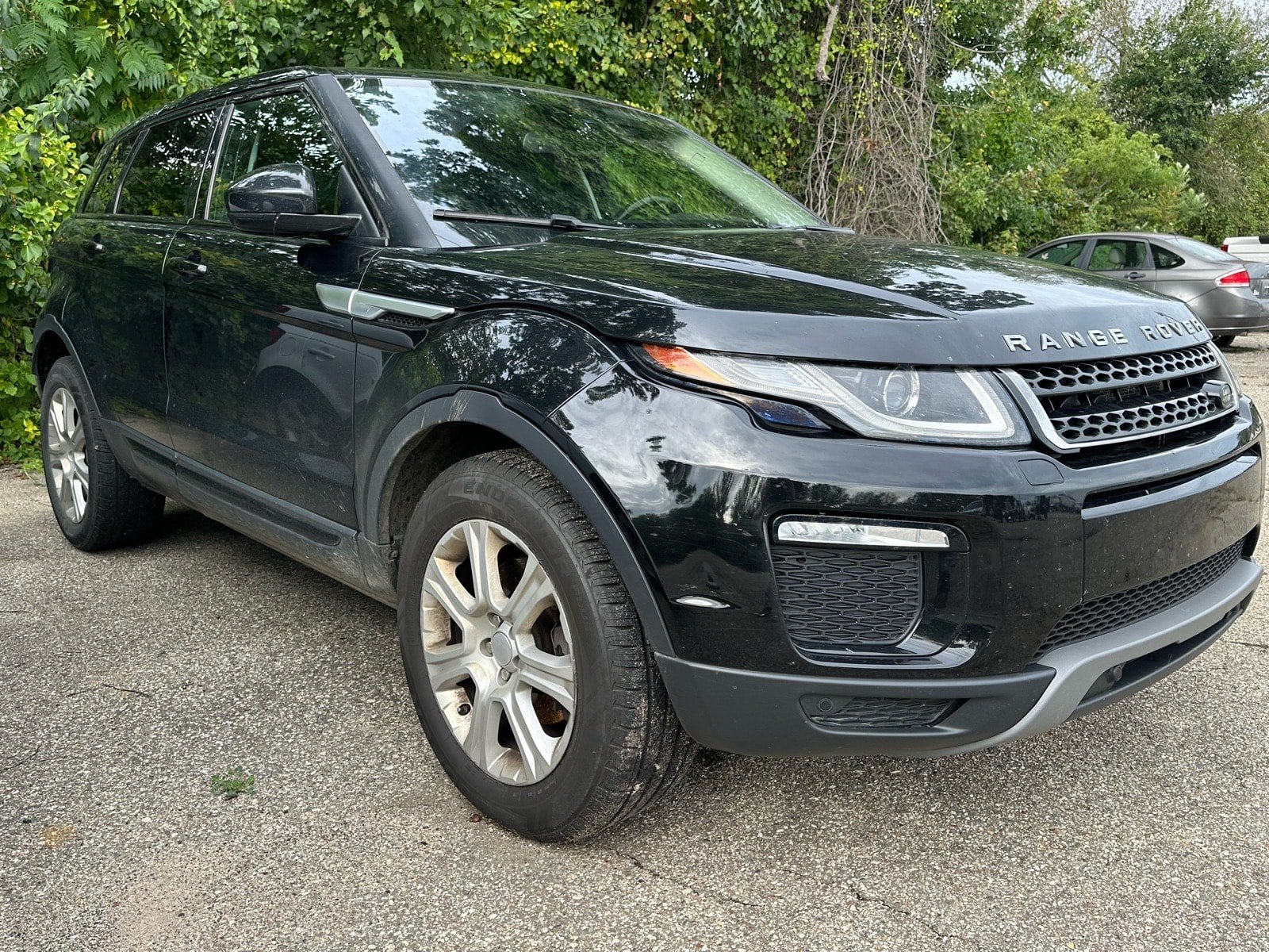 Used 2018 Land Rover Range Rover Evoque SE Premium AWD/4WD image 3