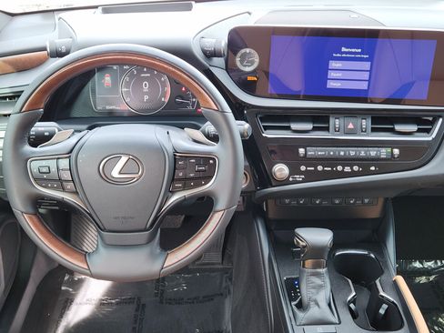 Used 2023 Lexus ES 350 Ultra Luxury image 33