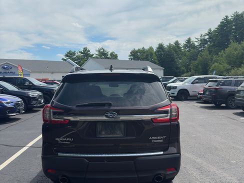 Used 2024 Subaru Ascent Touring AWD/4WD image 6