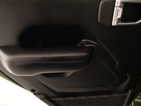 Used 2021 Jeep Wrangler Unlimited Sport AWD/4WD image 17