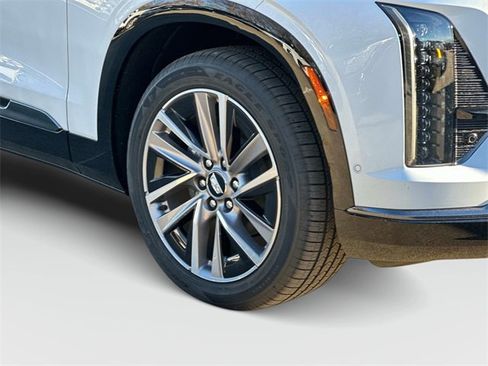New 2026 Cadillac Vistiq Sport image 17