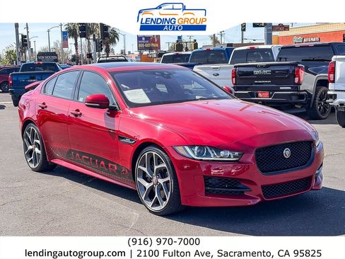 Used 2017 Jaguar XE R-Sport image 5