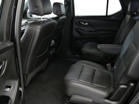 Used 2023 Chevrolet Traverse LT w/ LPO, Floor Liner Package image 25