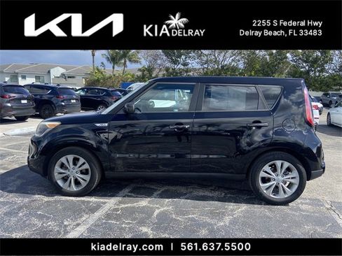Used 2016 Kia Soul + image 5