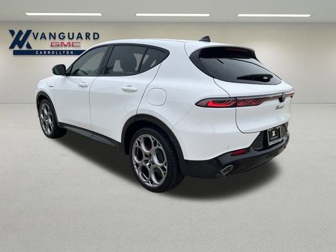 Used 2024 Alfa Romeo Tonale Veloce w/ Premium Interior Package image 3