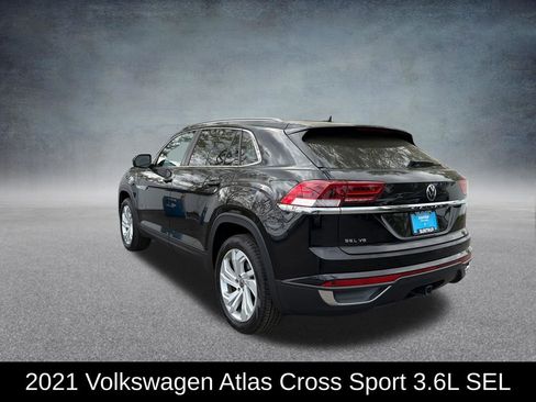 Used 2021 Volkswagen Atlas Cross Sport SEL w/ Cross Sport MDO Package FWD image 3
