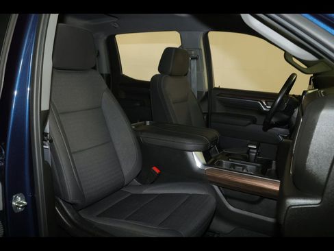 Used 2023 Chevrolet Silverado 1500 LT image 32