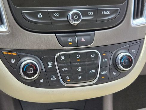 Used 2024 Chevrolet Malibu LT FWD image 28