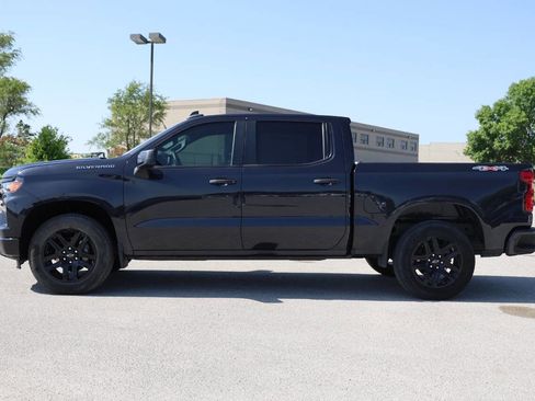Used 2023 Chevrolet Silverado 1500 Custom AWD/4WD image 8