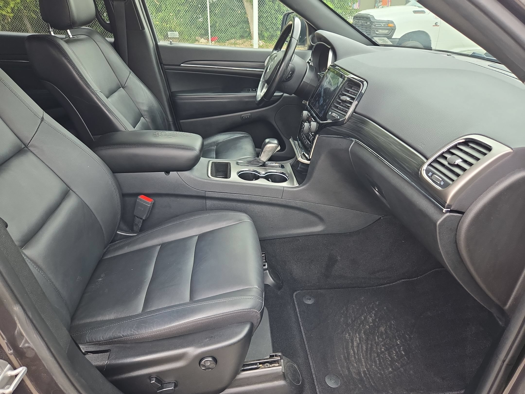 Used 2020 Jeep Grand Cherokee Limited w/ Trailer Tow Group IV RWD image 27