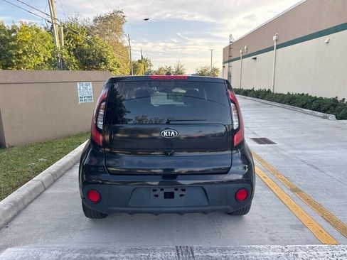 Used 2019 Kia Soul + FWD image 6