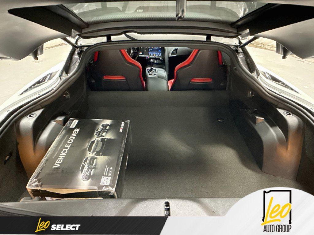 Used 2018 Chevrolet Corvette Stingray Coupe w/ 1LT RWD image 26